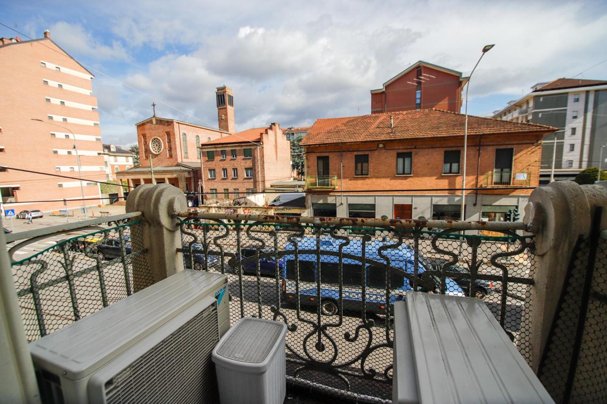 Appartamento Casa Nizza - Metro Lingotto Fiere - Inalpi Arena Turim Exterior foto